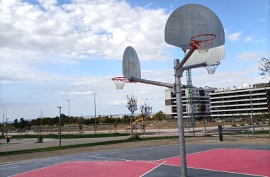 Parque Norte en la zona de Rosales del Canal, junto a Sinfona del Canal